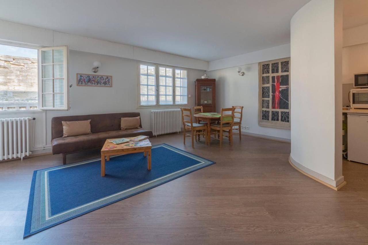 Appartement De Charme - Vue Sur Remparts - Wifi Gratuit - Parking Payant A Proximite Avignon Ngoại thất bức ảnh