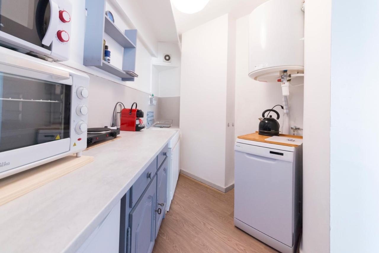 Appartement De Charme - Vue Sur Remparts - Wifi Gratuit - Parking Payant A Proximite Avignon Ngoại thất bức ảnh